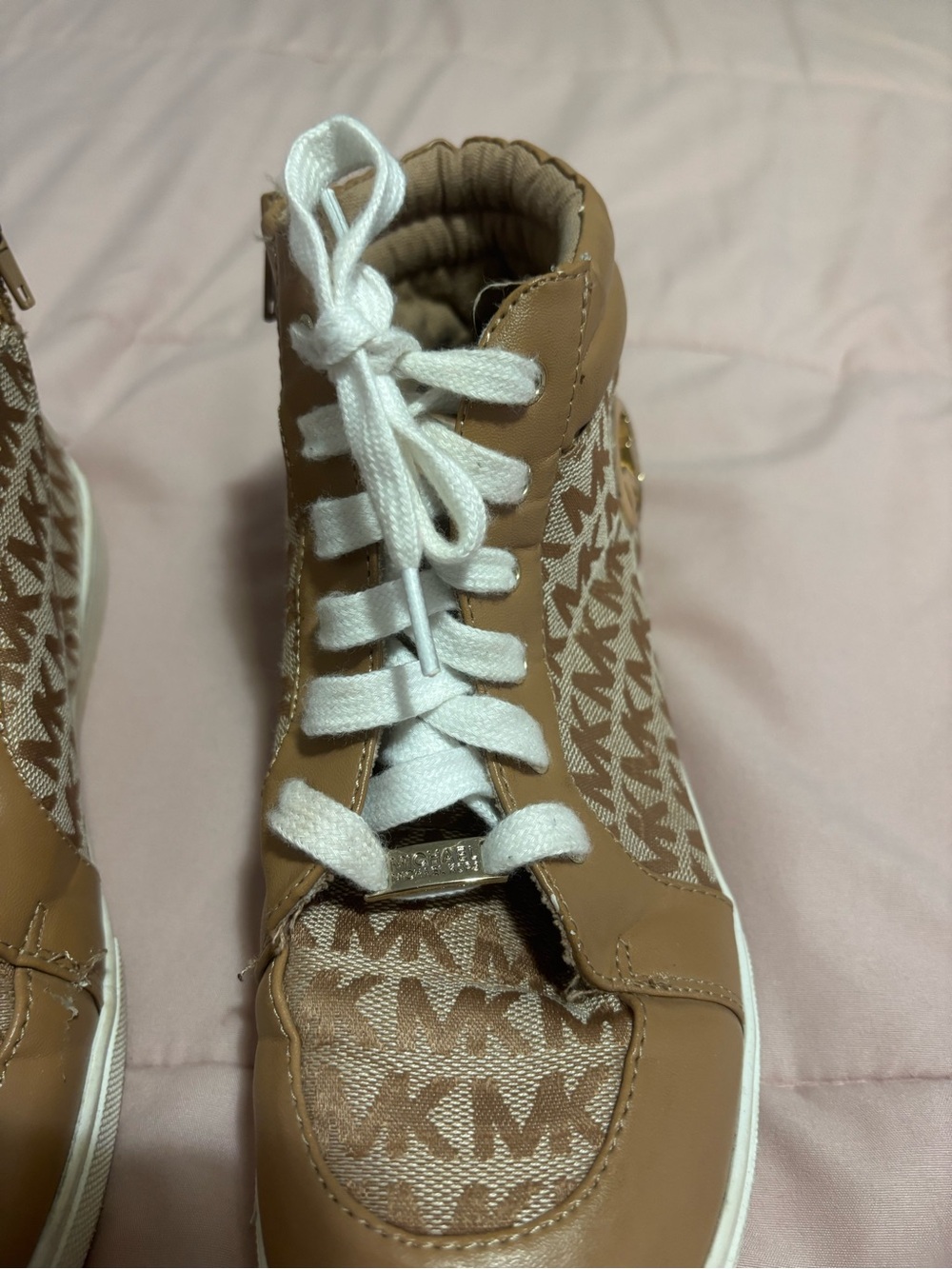 Michael Kors Tan High-Top Logo Sneakers with White Laces - Picture 3 of 8